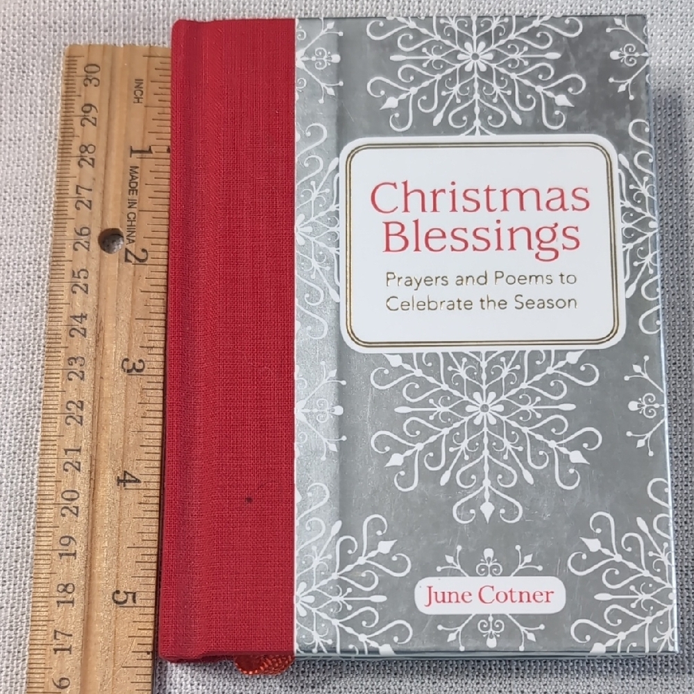 Christmas Blessings Prayers and Poems Book - Picture 3 of 9